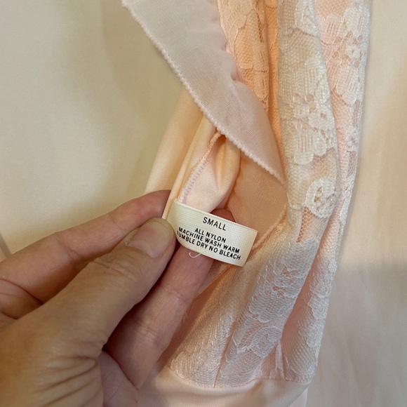 Shadowline Soft Pink Lace Trim Robe and Nightgown Set. Size S.  Vintage. - Picture 4 of 12
